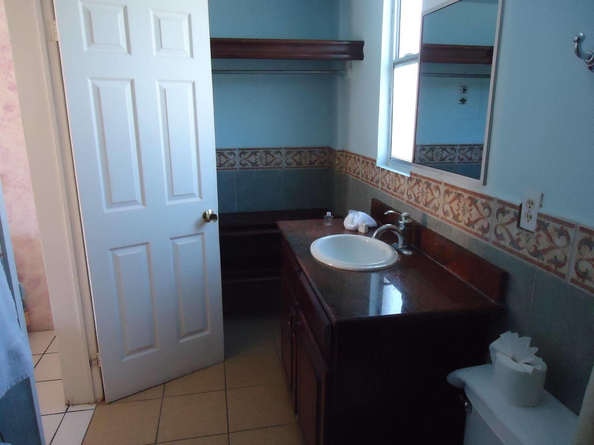Hotel La Hacienda De La Langosta Roja Сан Фелипе Екстериор снимка